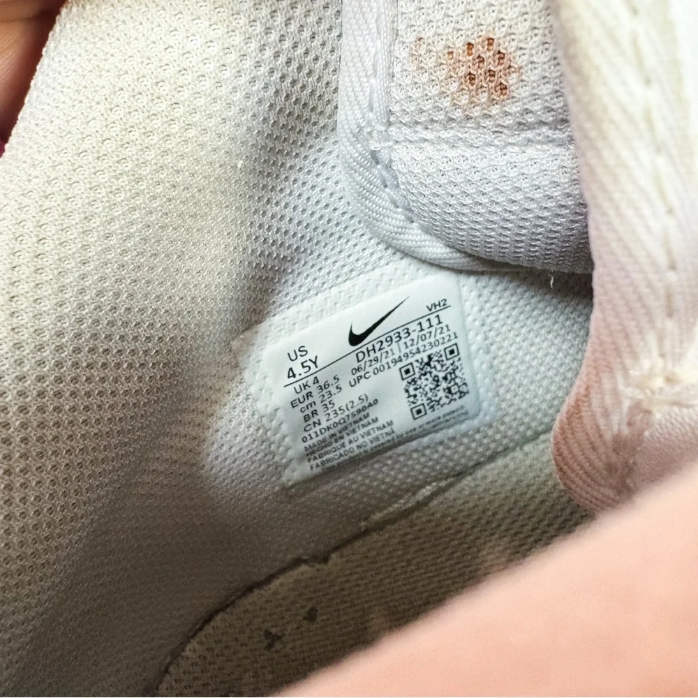 Nike White Air Force 1 Mid Hook & Loop Closure Lace Up Sneakers Kids 4.5